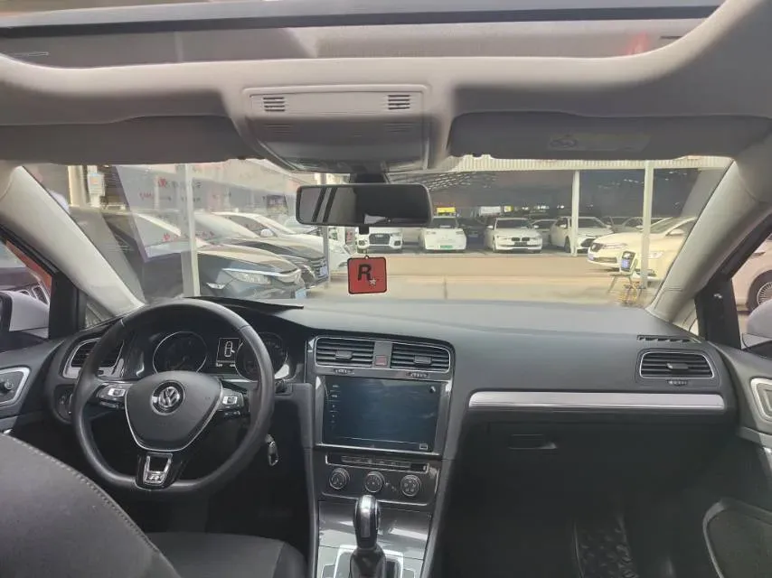 2019 Volkswagen Golf 1.2T 116HP L4 7DCT,autocango,china used car exporter,china ev exporter,chinese used car exporter,chinese used ev exporter