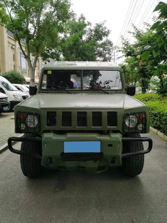 2019 MAXUS XinTu V80 2.5T 136HP L4 6MT,autocango,china used car exporter,china ev exporter,chinese used car exporter,chinese used ev exporter