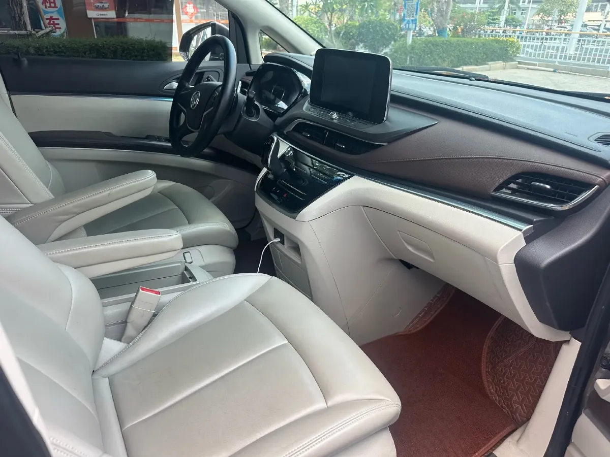 2022 Buick GL8 2.0T 237HP L4 9AT,autocango,china used car exporter,china ev exporter,chinese used car exporter,chinese used ev exporter