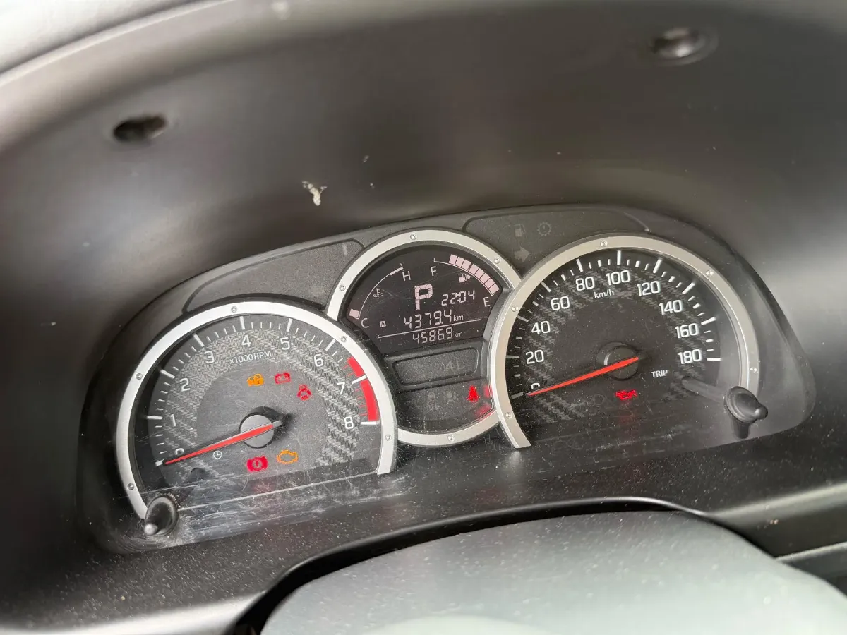 2015 Suzuki Jimny 1.3L 85HP L4 4AT,autocango,china used car exporter,china ev exporter,chinese used car exporter,chinese used ev exporter