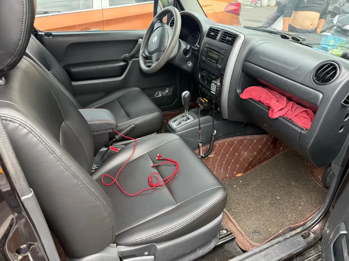 2015 Suzuki Jimny 1.3L 85HP L4 4AT,autocango,china used car exporter,china ev exporter,chinese used car exporter,chinese used ev exporter