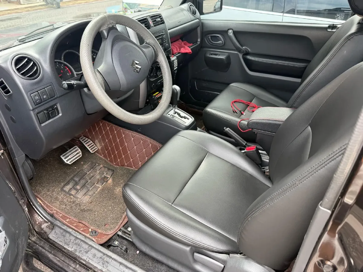 2015 Suzuki Jimny 1.3L 85HP L4 4AT,autocango,china used car exporter,china ev exporter,chinese used car exporter,chinese used ev exporter
