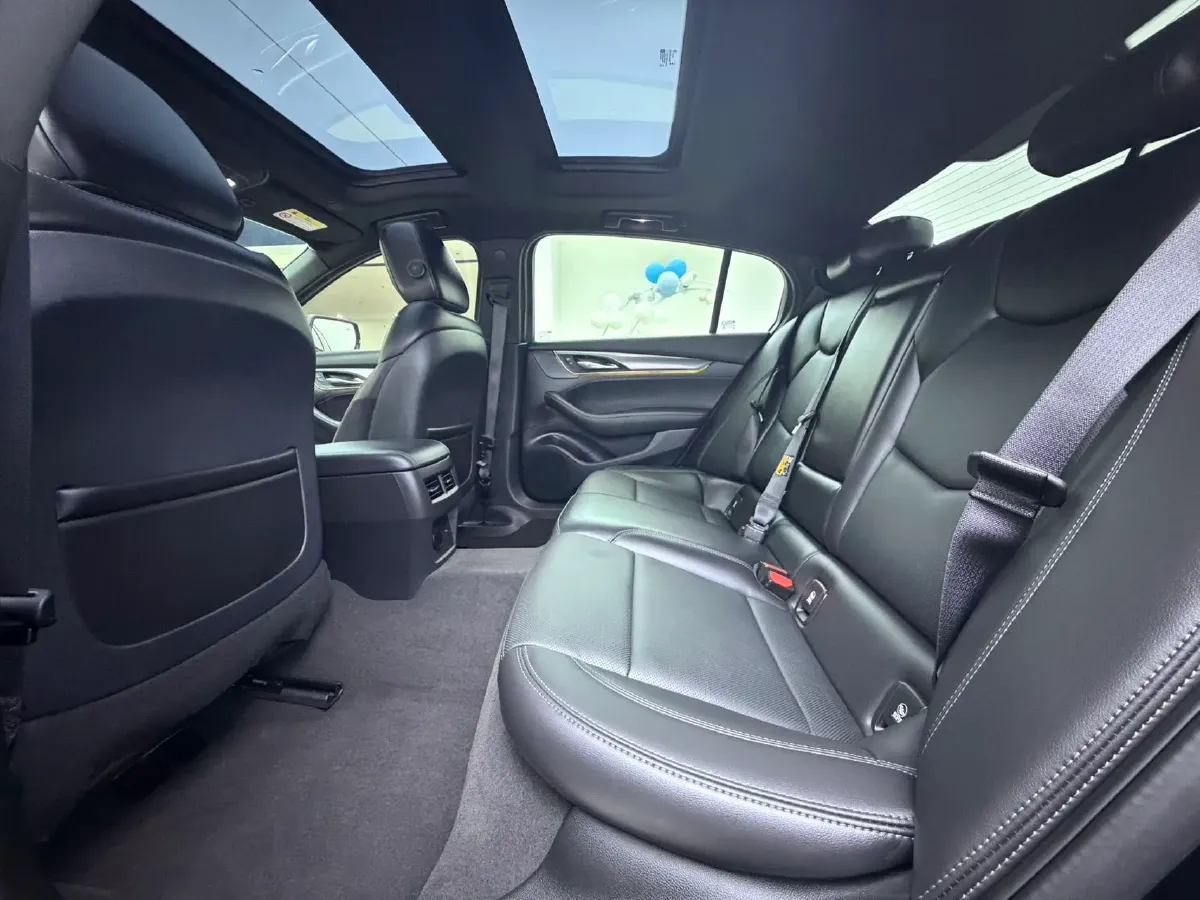 2024 Cadillac CT5 2.0T 237HP L4 10AT,autocango,china used car exporter,china ev exporter,chinese used car exporter,chinese used ev exporter