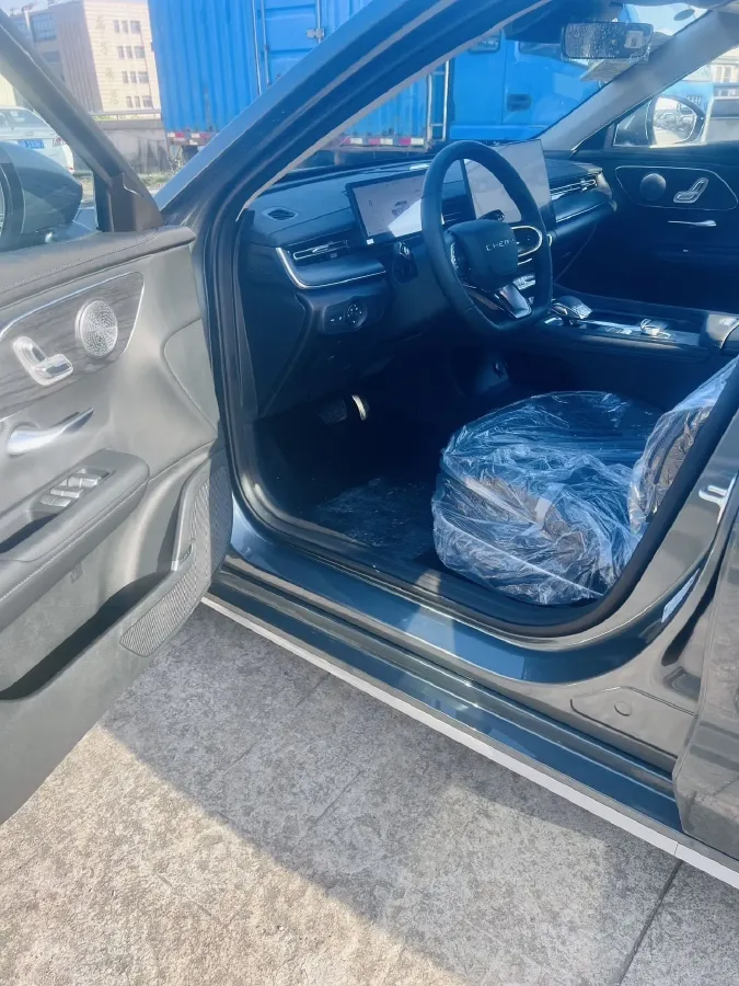 2025 Chery Arrizo 8 Pro 1.6T 197HP L4 7DCT,autocango,china used car exporter,china ev exporter,chinese used car exporter,chinese used ev exporter