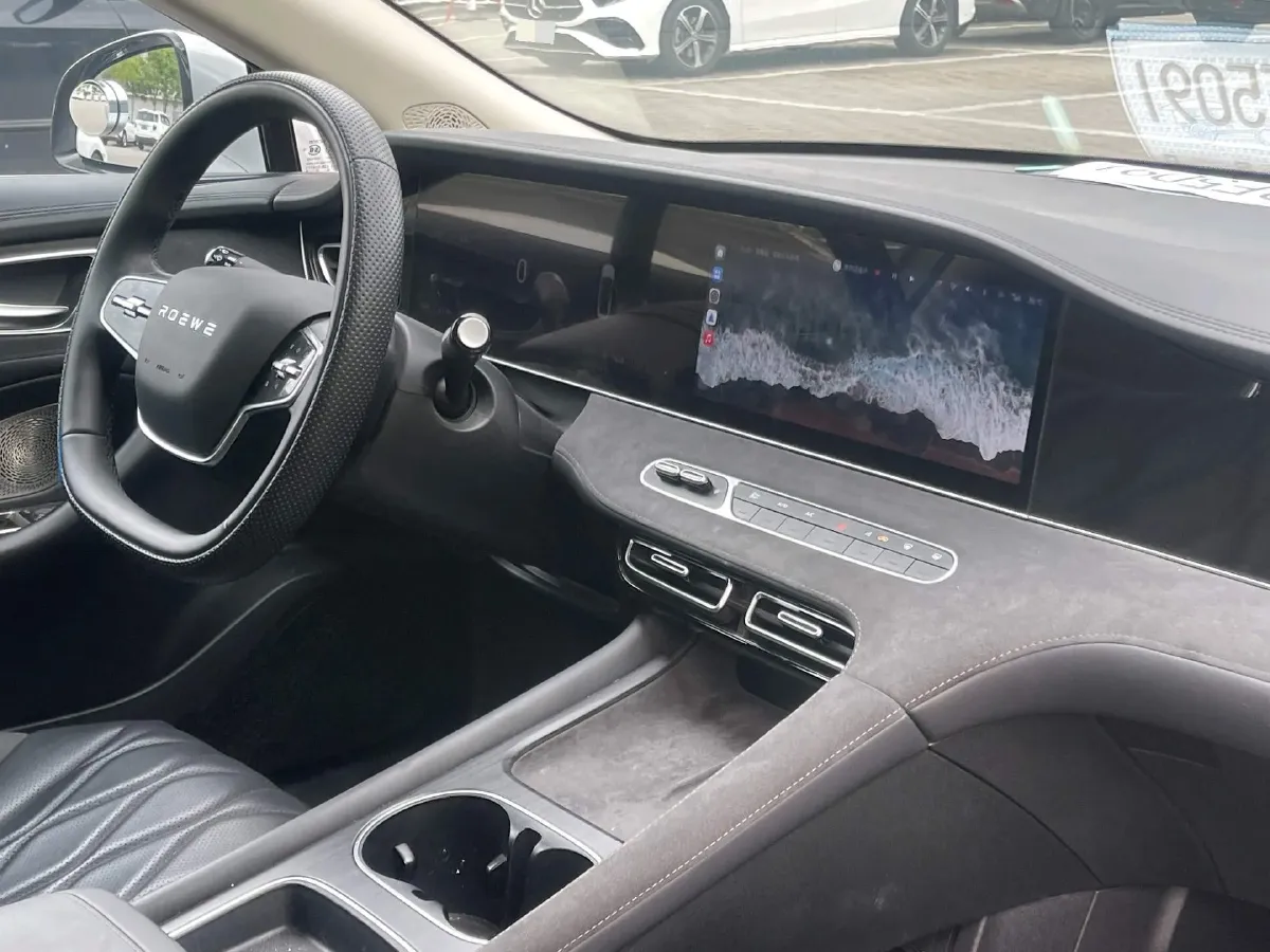 2023 Roewe D7 1.5L 112HP L4 1DHT PHEV 21.4KWH,autocango,china used car exporter,china ev exporter,chinese used car exporter,chinese used ev exporter