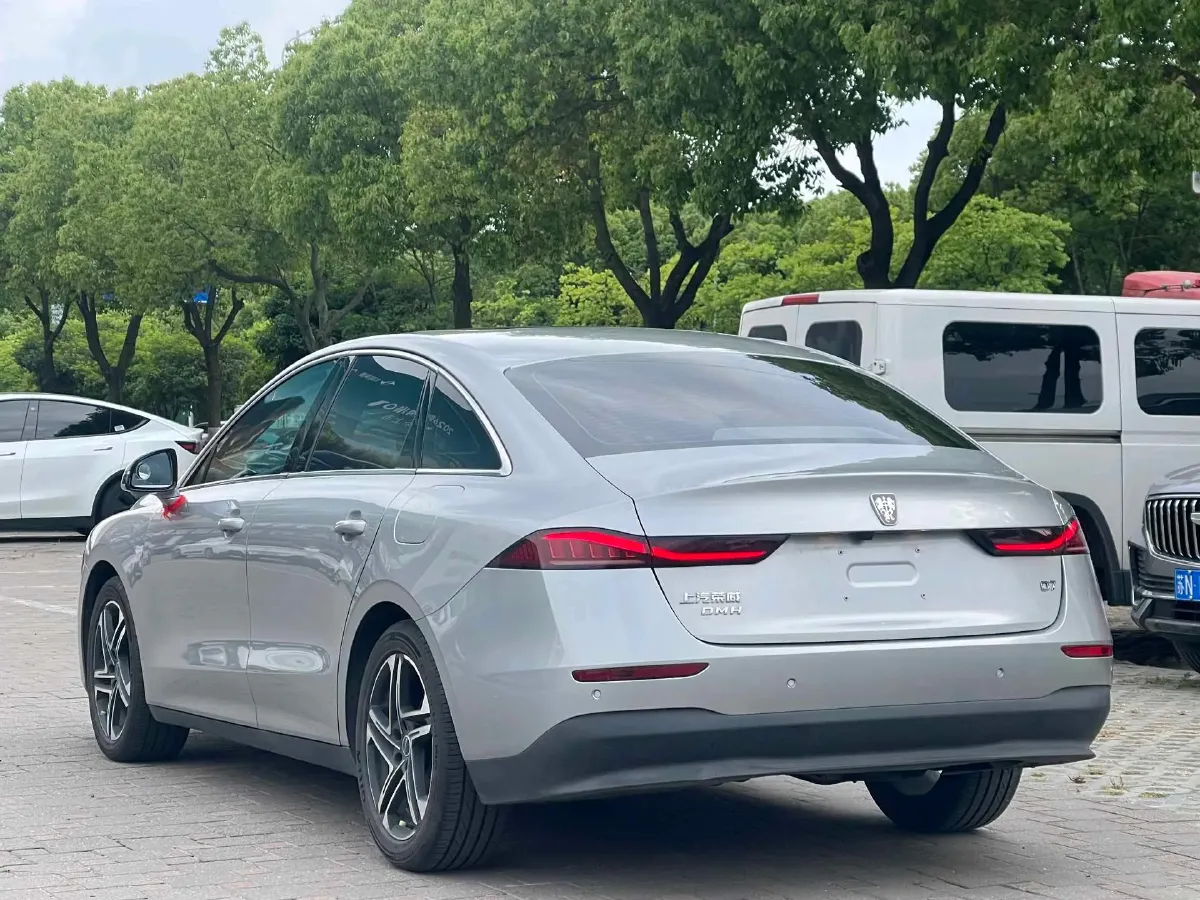 2023 Roewe D7 1.5L 112HP L4 1DHT PHEV 21.4KWH,autocango,china used car exporter,china ev exporter,chinese used car exporter,chinese used ev exporter