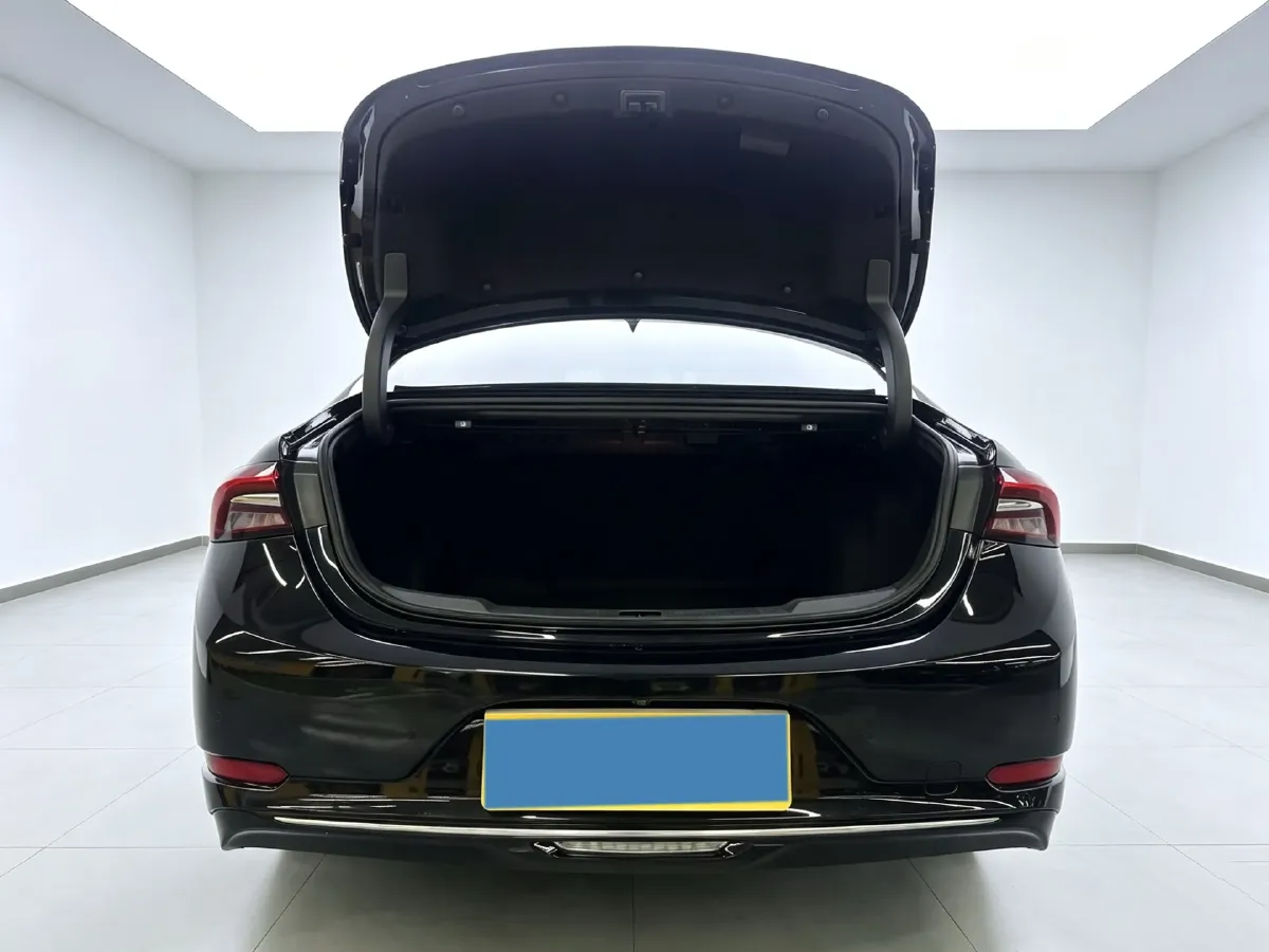 2022 Buick Larcosse 1.5T 169HP L4 9AT,autocango,china used car exporter,china ev exporter,chinese used car exporter,chinese used ev exporter