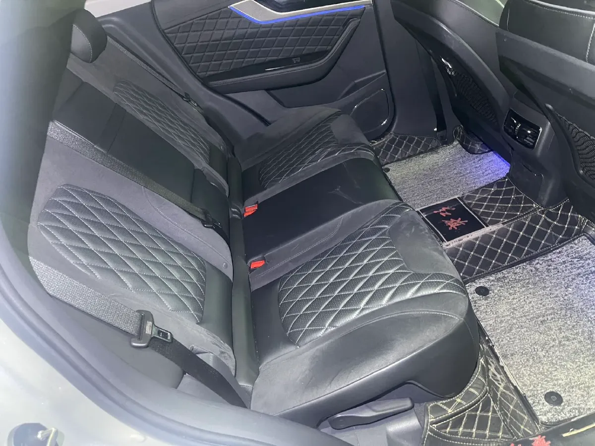 2019 HongQi HS5 2.0T 224HP L4 6AT,autocango,china used car exporter,china ev exporter,chinese used car exporter,chinese used ev exporter