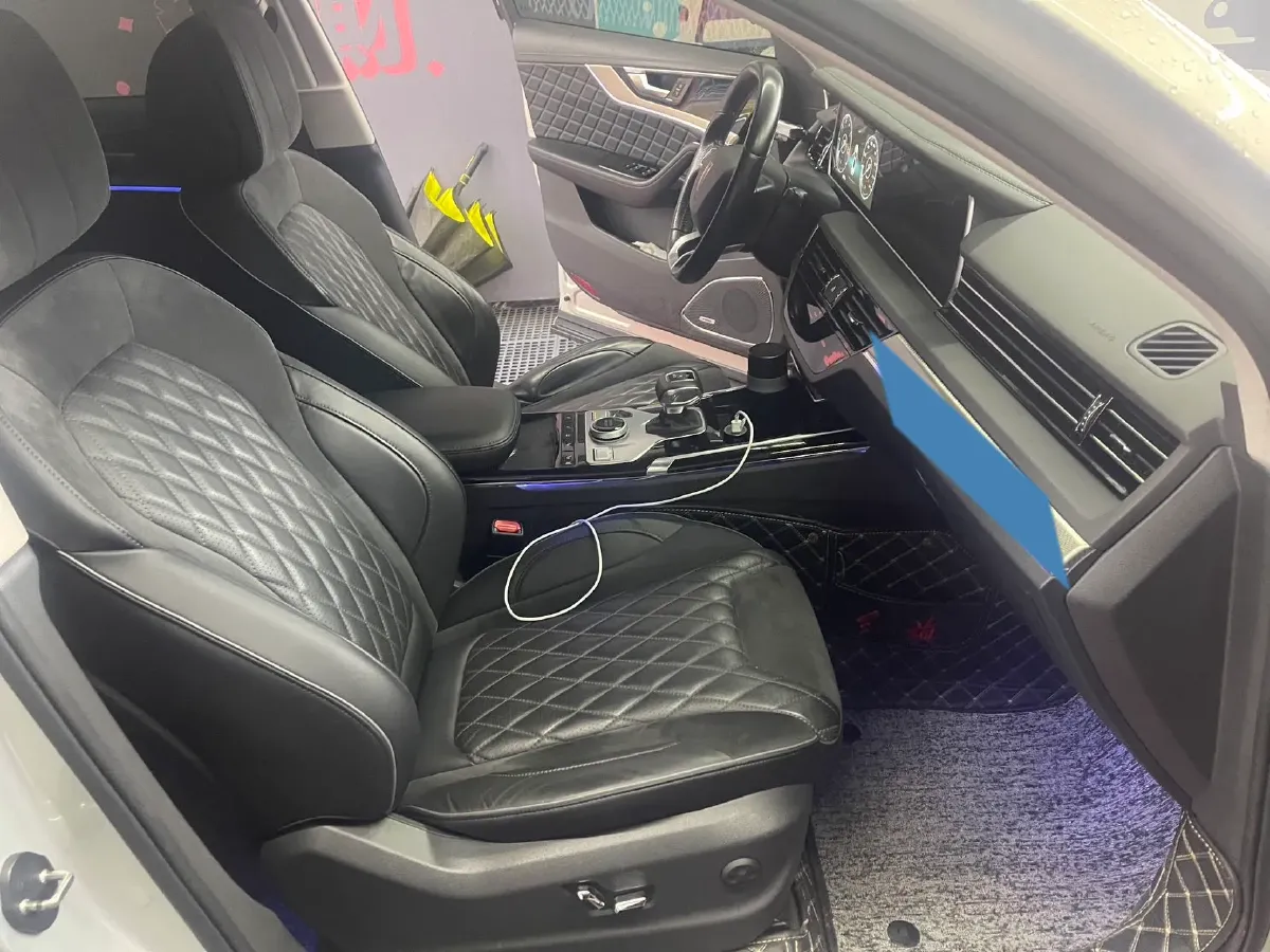2019 HongQi HS5 2.0T 224HP L4 6AT,autocango,china used car exporter,china ev exporter,chinese used car exporter,chinese used ev exporter