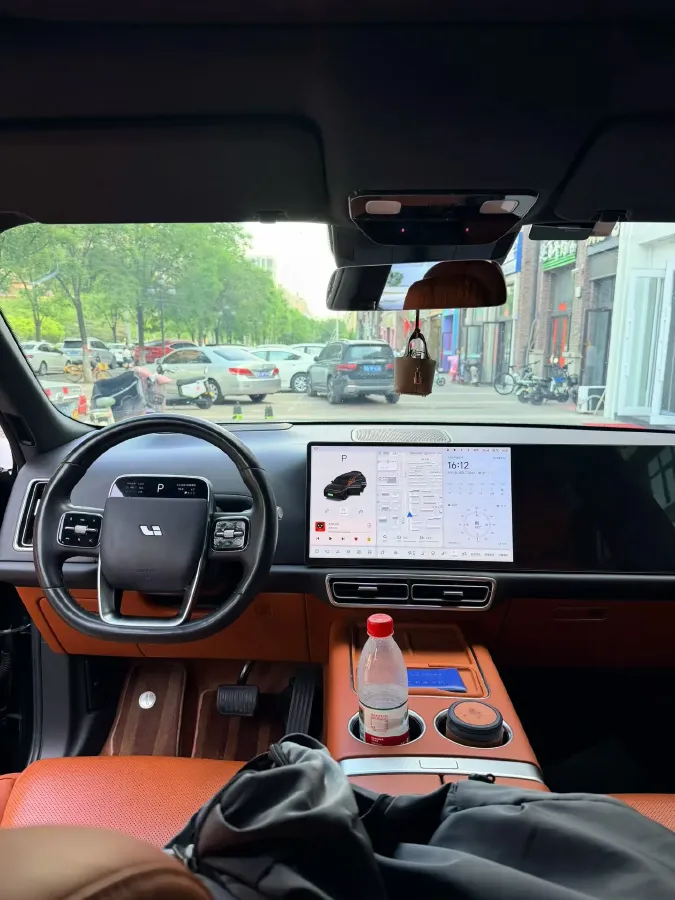 2022 Li L9 Range Extended 154HP REEV 42.6KWH,autocango,china used car exporter,china ev exporter,chinese used car exporter,chinese used ev exporter