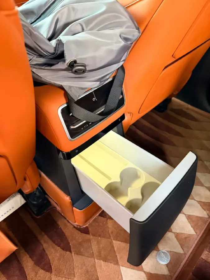 2022 Li L9 Range Extended 154HP REEV 42.6KWH,autocango,china used car exporter,china ev exporter,chinese used car exporter,chinese used ev exporter