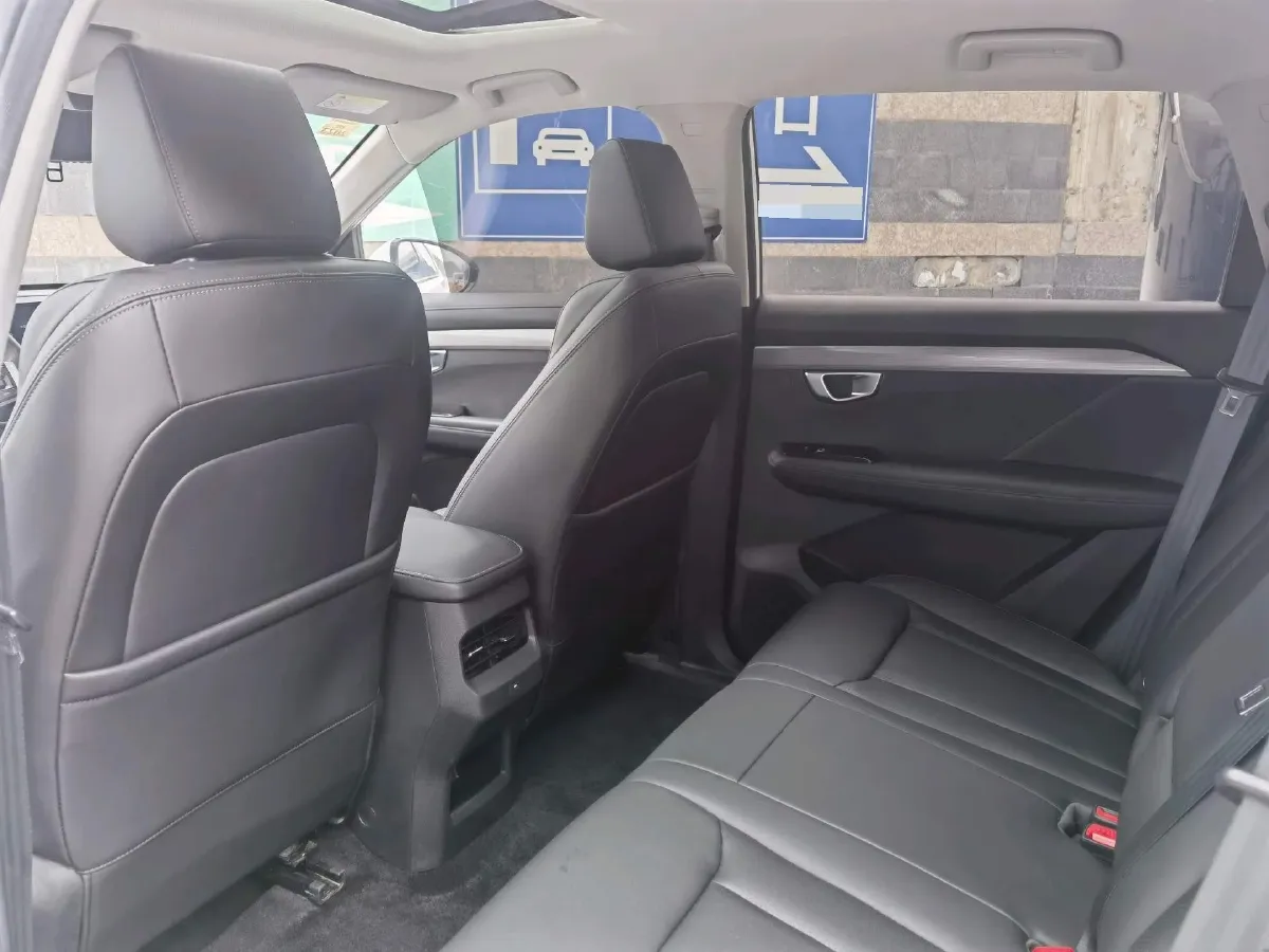 2021 WuLing XingChen 1.5T 147HP L4 6MT,autocango,china used car exporter,china ev exporter,chinese used car exporter,chinese used ev exporter