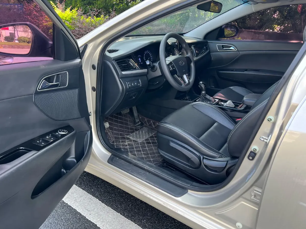 2019 Hyundai Mistra 1.6T 175HP L4 7DCT,autocango,china used car exporter,china ev exporter,chinese used car exporter,chinese used ev exporter