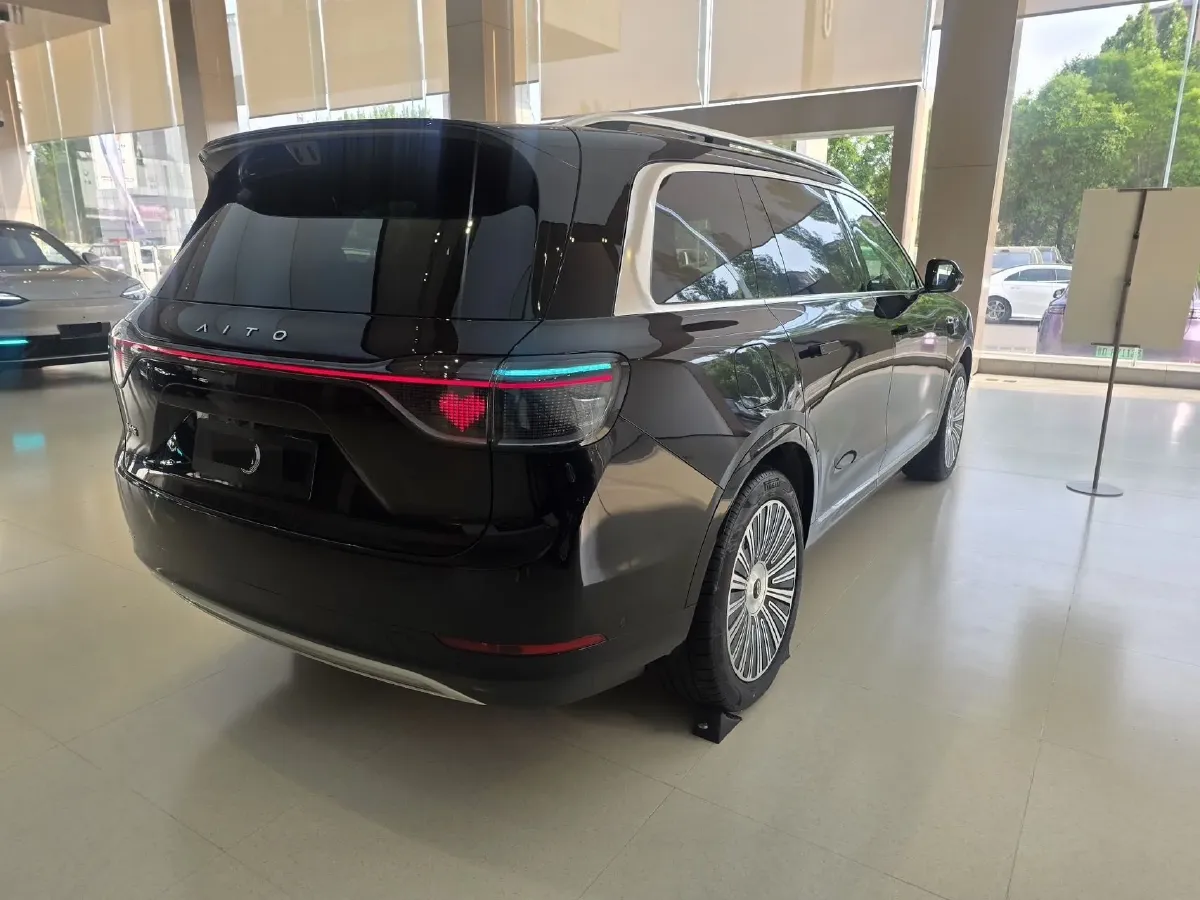 2025 AITO AITO M9 REEV 160HP REEV 52KWH,autocango,china used car exporter,china ev exporter,chinese used car exporter,chinese used ev exporter