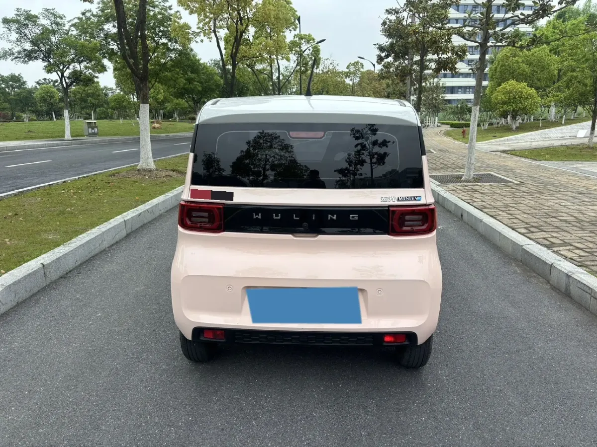 2021 WuLing HongGuang MINI EV BEV 13.9KWH,autocango,china used car exporter,china ev exporter,chinese used car exporter,chinese used ev exporter