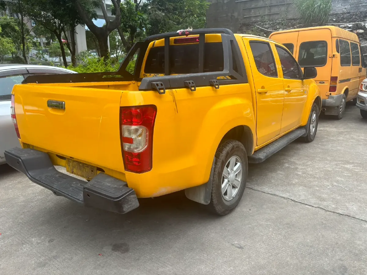 2018 Isuzu RE-MAX Jim 2.8T 116HP L4 5MT,autocango,china used car exporter,china ev exporter,chinese used car exporter,chinese used ev exporter