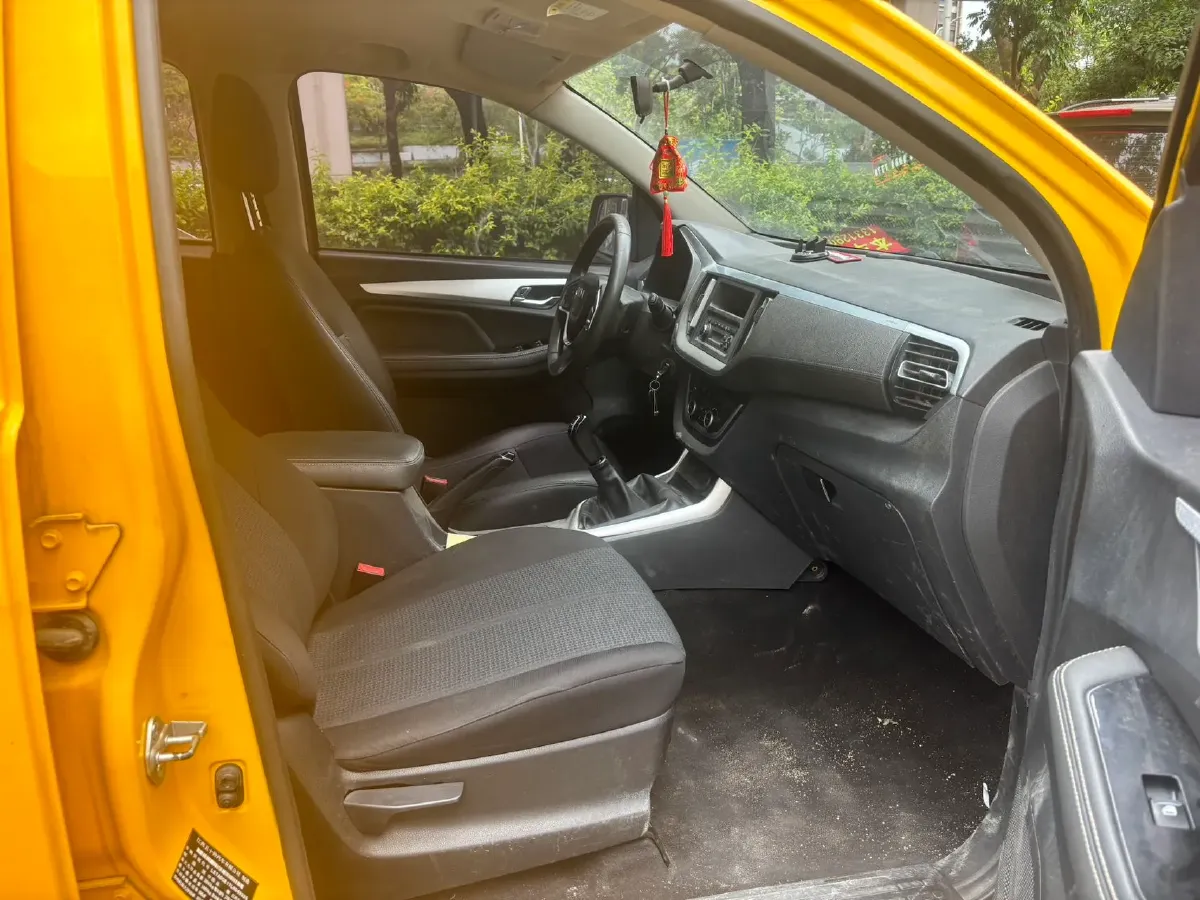 2018 Isuzu RE-MAX Jim 2.8T 116HP L4 5MT,autocango,china used car exporter,china ev exporter,chinese used car exporter,chinese used ev exporter
