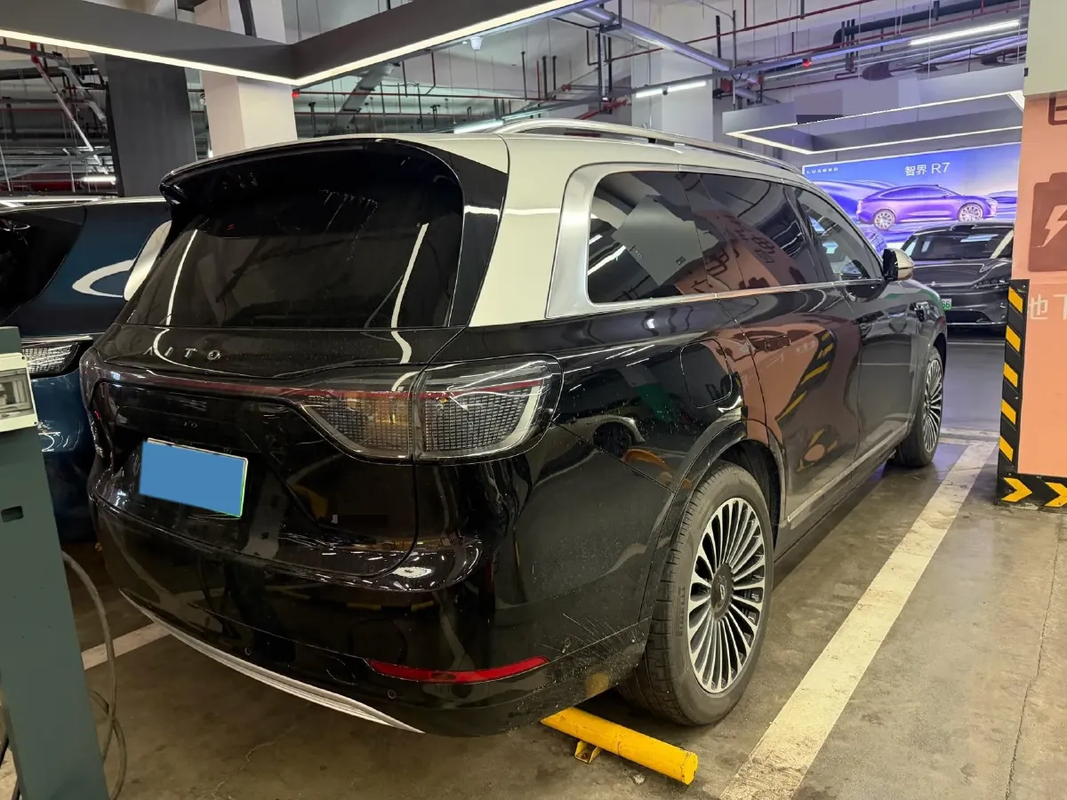 2025 AITO AITO M9 REEV 160HP REEV 52KWH,autocango,china used car exporter,china ev exporter,chinese used car exporter,chinese used ev exporter