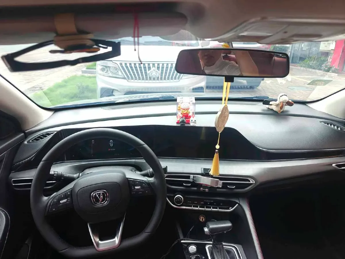 2021 ChangAn Eado 1.4T 160HP L4 7DCT,autocango,china used car exporter,china ev exporter,chinese used car exporter,chinese used ev exporter