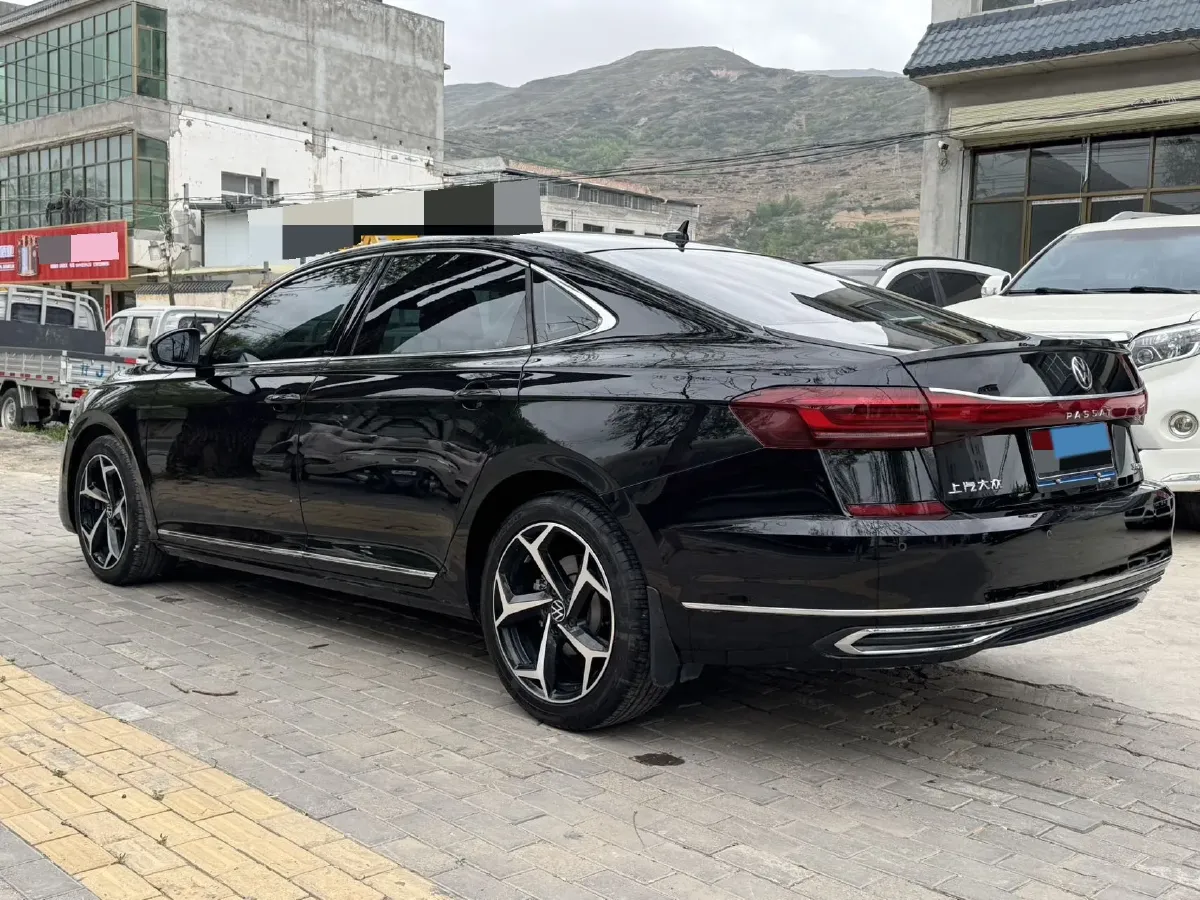 2023 Volkswagen Passat 2.0T 186HP L4 7DCT,autocango,china used car exporter,china ev exporter,chinese used car exporter,chinese used ev exporter