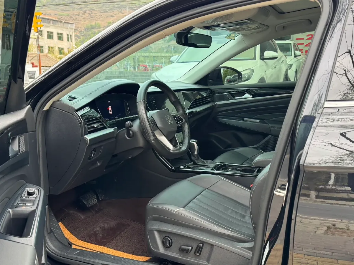 2023 Volkswagen Passat 2.0T 186HP L4 7DCT,autocango,china used car exporter,china ev exporter,chinese used car exporter,chinese used ev exporter