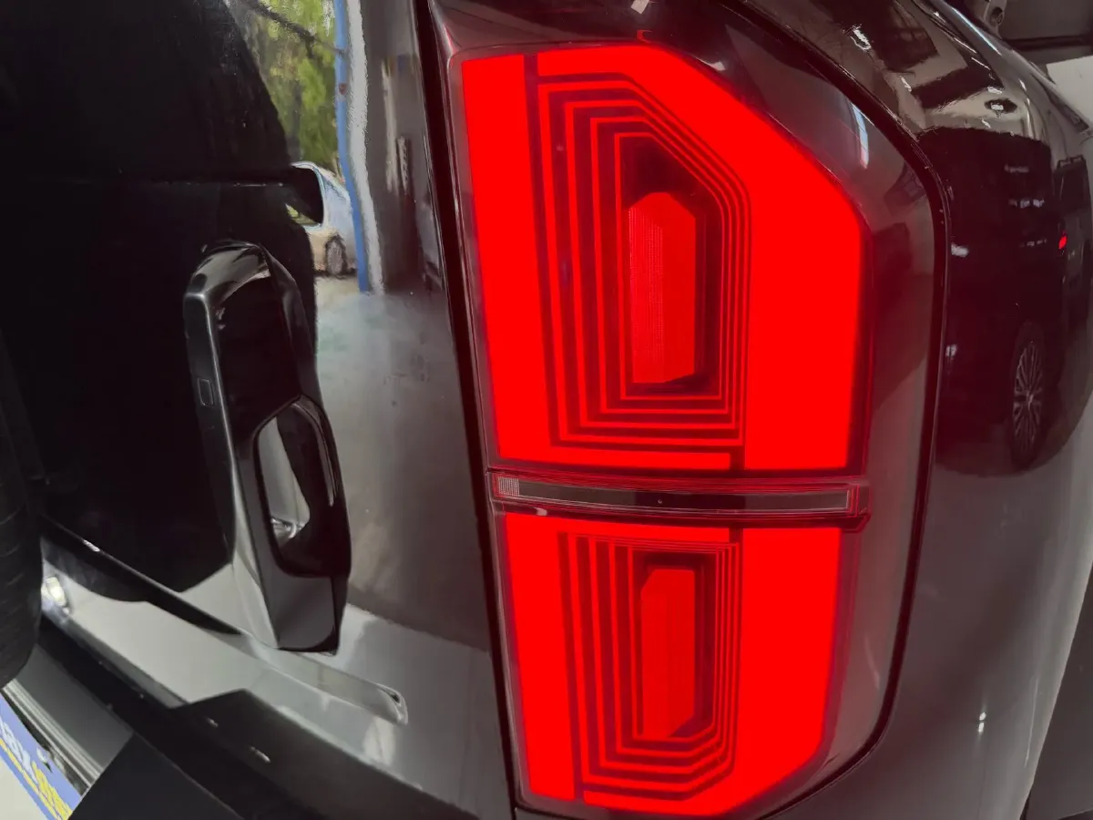 2023 FangChengBao Bao 5 1.5T 194HP L4 E-CVT PHEV 31.8KWH,autocango,china used car exporter,china ev exporter,chinese used car exporter,chinese used ev exporter