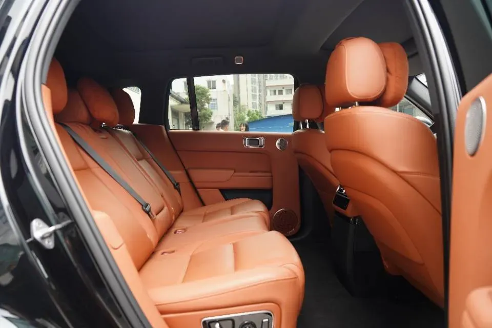 2024 Li L8 Range Extended 154HP REEV 42.8KWH,autocango,china used car exporter,china ev exporter,chinese used car exporter,chinese used ev exporter
