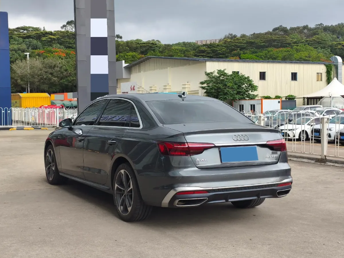 2020 Audi A4L 2.0T 190HP L4 7DCT,autocango,china used car exporter,china ev exporter,chinese used car exporter,chinese used ev exporter