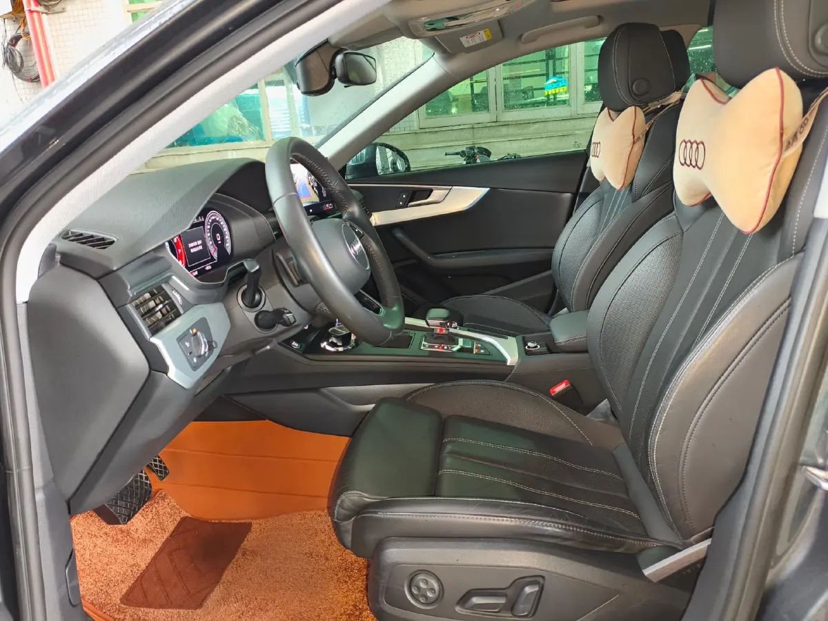 2020 Audi A4L 2.0T 190HP L4 7DCT,autocango,china used car exporter,china ev exporter,chinese used car exporter,chinese used ev exporter