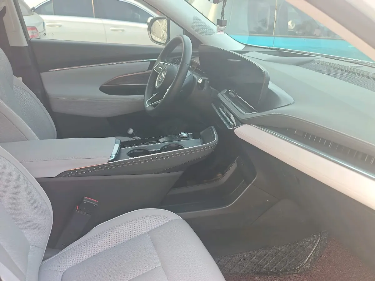 2023 Buick EnvisionPlus 1.5T 211HP L4 9AT,autocango,china used car exporter,china ev exporter,chinese used car exporter,chinese used ev exporter