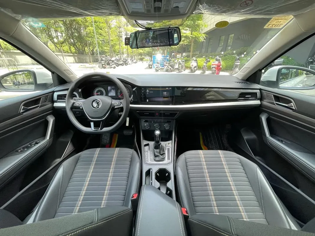 2021 Volkswagen Lavida 1.4T 150HP L4 7DCT,autocango,china used car exporter,china ev exporter,chinese used car exporter,chinese used ev exporter