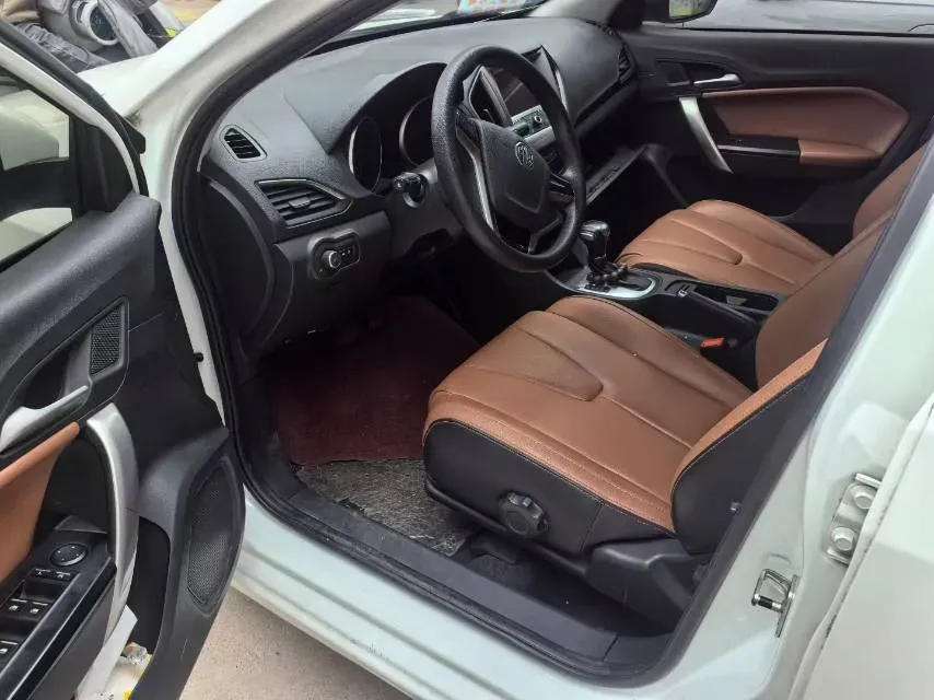 2016 MG GT 1.5L 109HP L4 4AT,autocango,china used car exporter,china ev exporter,chinese used car exporter,chinese used ev exporter