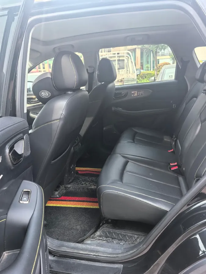 2021 Roewe RX5 1.5T 181HP L4 7DCT,autocango,china used car exporter,china ev exporter,chinese used car exporter,chinese used ev exporter