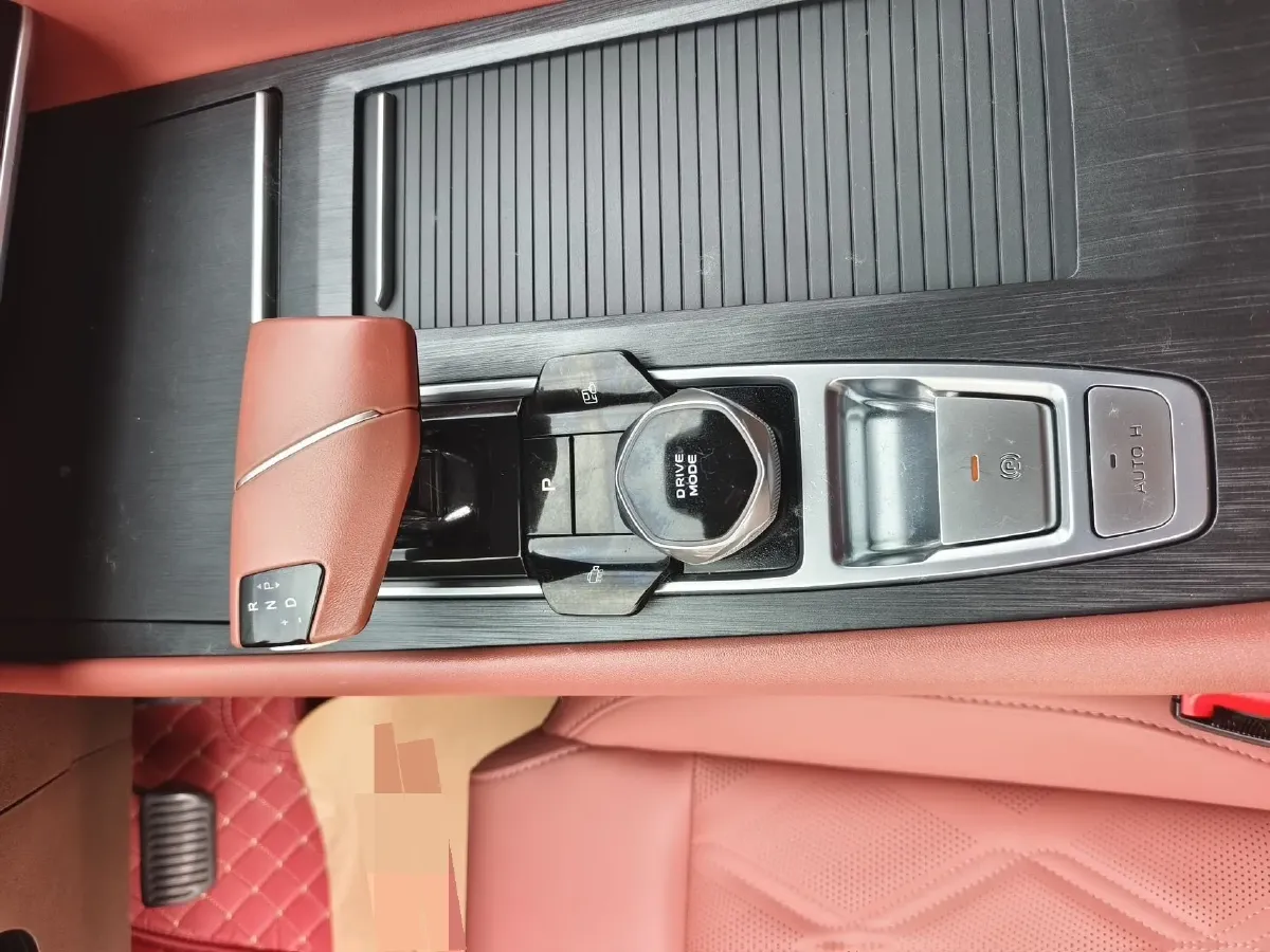 2023 ChangAn CS75 Plus 1.5T 188HP L4 8AT,autocango,china used car exporter,china ev exporter,chinese used car exporter,chinese used ev exporter