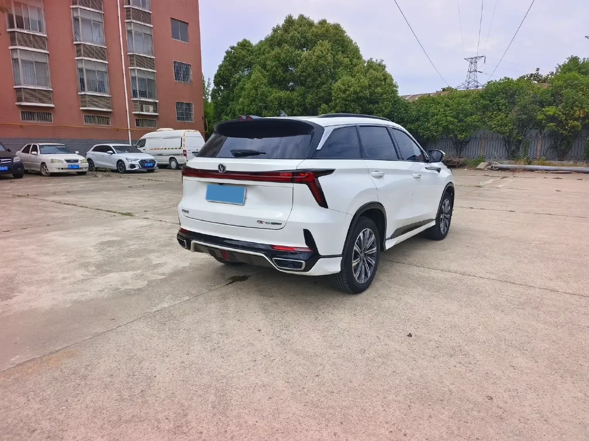 2023 ChangAn CS75 Plus 1.5T 188HP L4 8AT,autocango,china used car exporter,china ev exporter,chinese used car exporter,chinese used ev exporter
