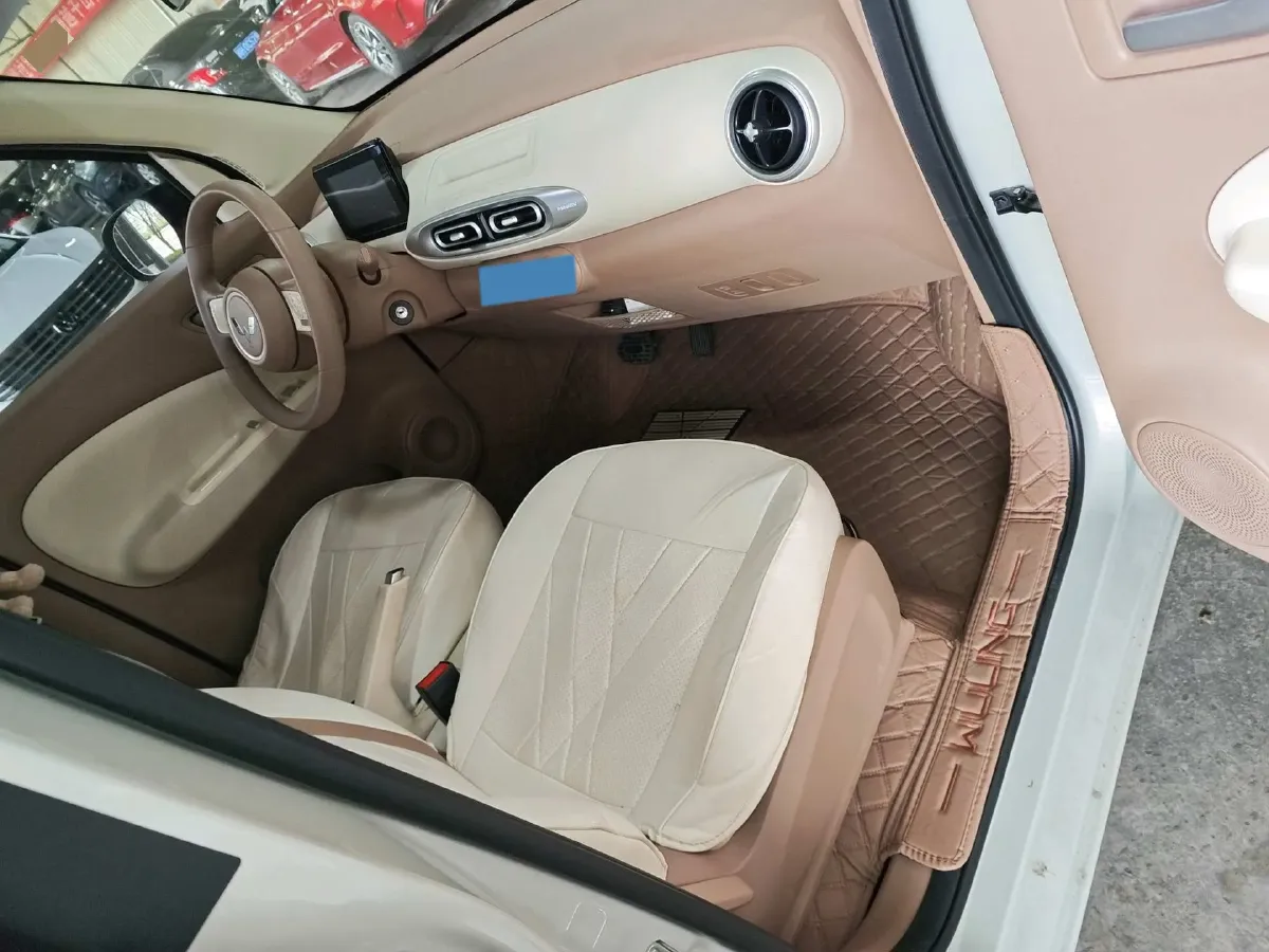 2025 WuLing HongGuang MINI EV BEV 16.2KWH,autocango,china used car exporter,china ev exporter,chinese used car exporter,chinese used ev exporter