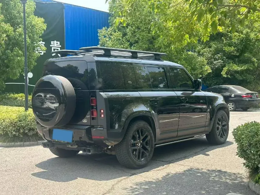 2022 Land Rover Defender 3.0T 400HP L6 8AT,autocango,china used car exporter,china ev exporter,chinese used car exporter,chinese used ev exporter