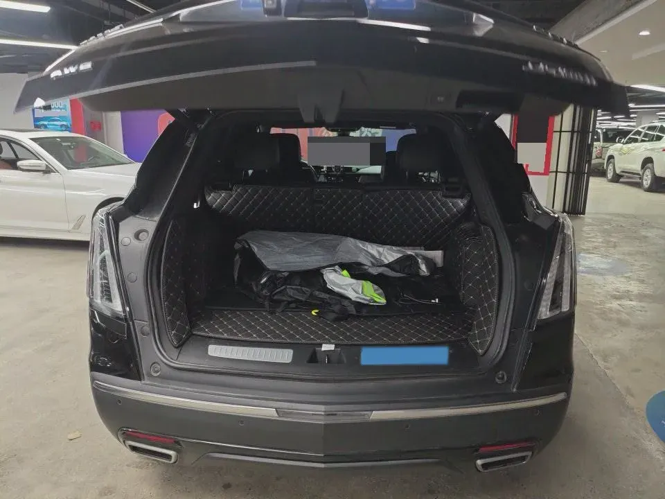 2022 Cadillac XT5 2.0T 237HP L4 9AT,autocango,china used car exporter,china ev exporter,chinese used car exporter,chinese used ev exporter