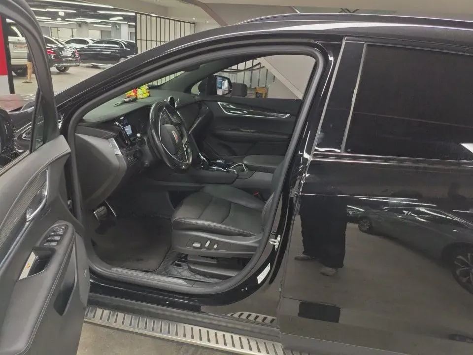 2022 Cadillac XT5 2.0T 237HP L4 9AT,autocango,china used car exporter,china ev exporter,chinese used car exporter,chinese used ev exporter