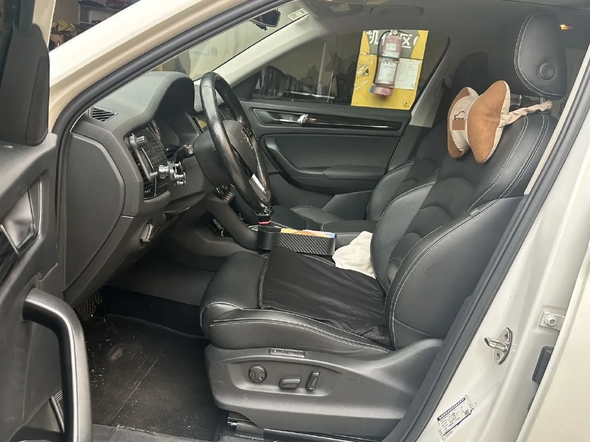 2018 Skoda Kodiak 2.0T 186HP L4 7DCT,autocango,china used car exporter,china ev exporter,chinese used car exporter,chinese used ev exporter
