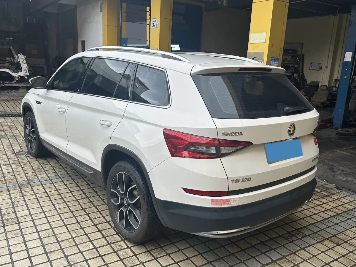 2018 Skoda Kodiak 2.0T 186HP L4 7DCT,autocango,china used car exporter,china ev exporter,chinese used car exporter,chinese used ev exporter