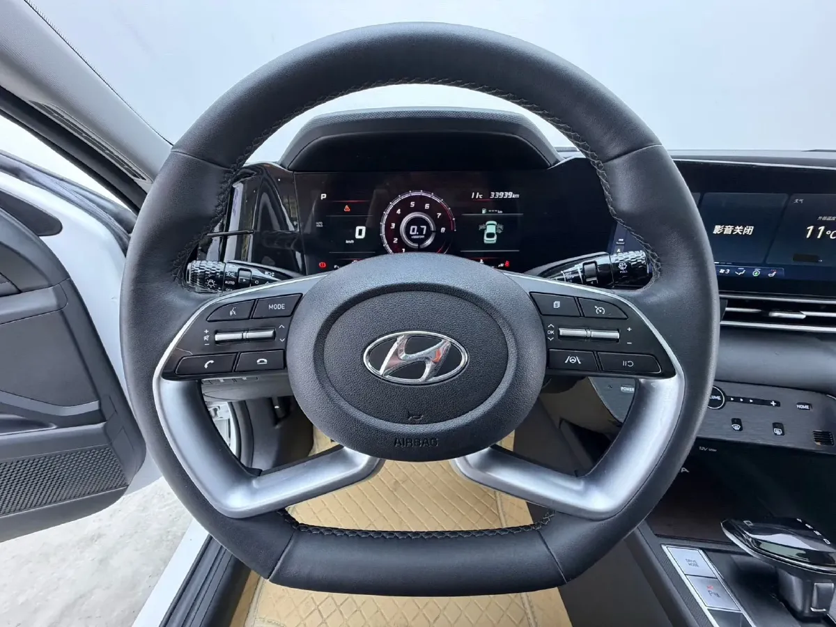 2022 Hyundai Elantra 1.5L 115HP L4 CVT,autocango,china used car exporter,china ev exporter,chinese used car exporter,chinese used ev exporter