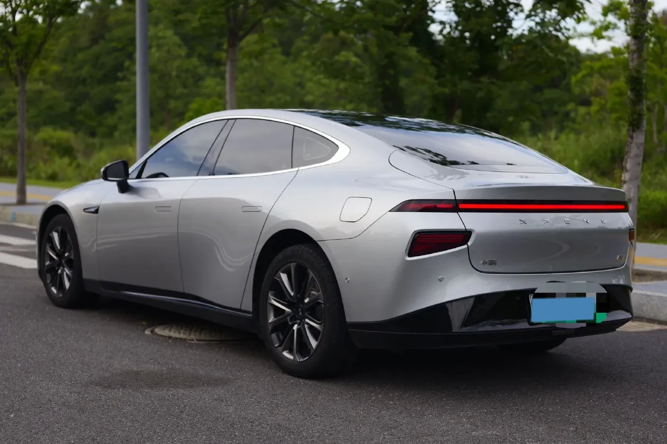 2022 Xpeng P7 BEV 60.2KWH,autocango,china used car exporter,china ev exporter,chinese used car exporter,chinese used ev exporter