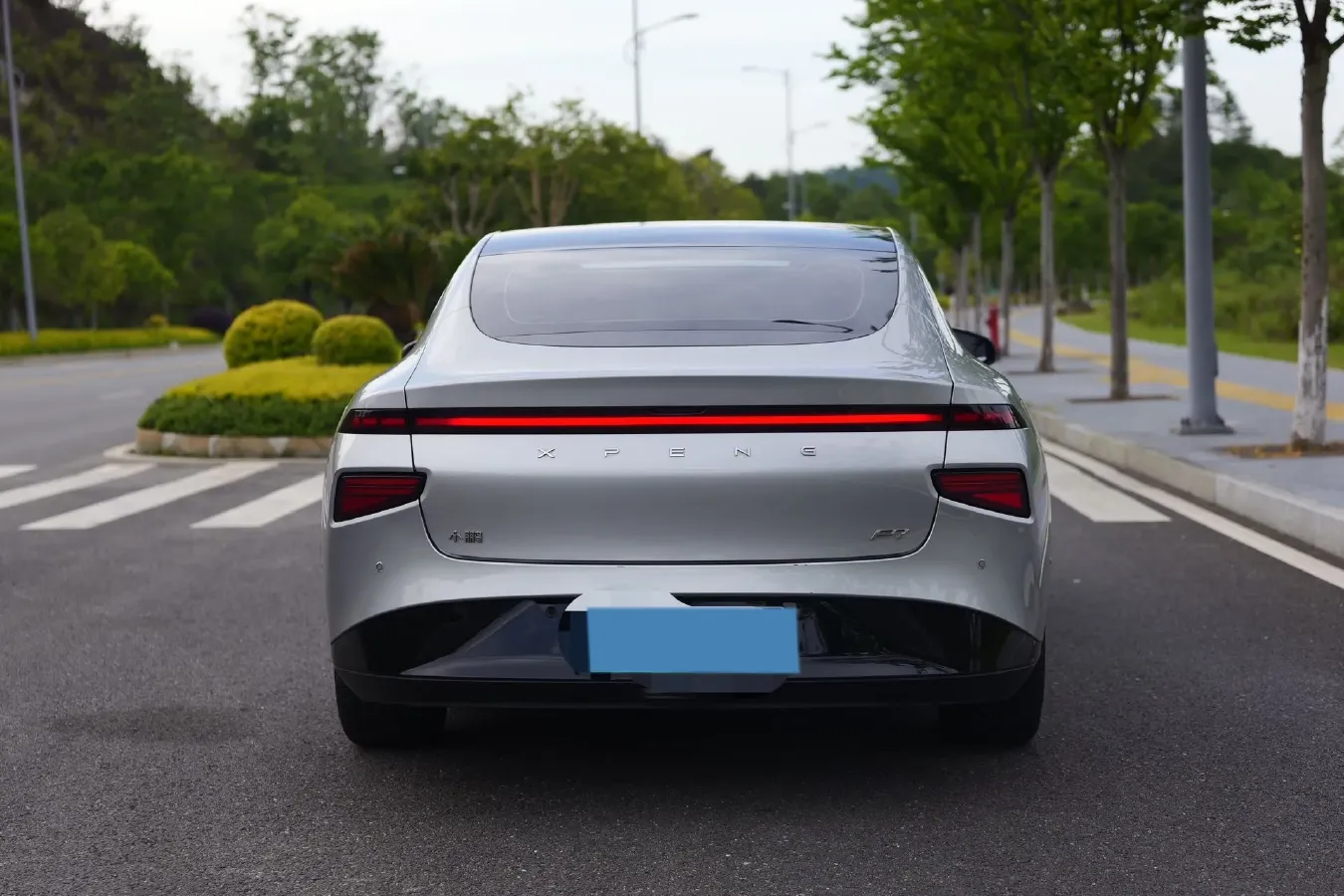 2022 Xpeng P7 BEV 60.2KWH,autocango,china used car exporter,china ev exporter,chinese used car exporter,chinese used ev exporter