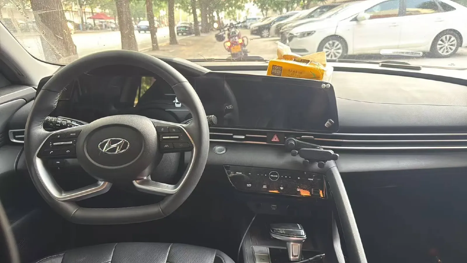 2022 Hyundai Elantra 1.5L 115HP L4 CVT,autocango,china used car exporter,china ev exporter,chinese used car exporter,chinese used ev exporter