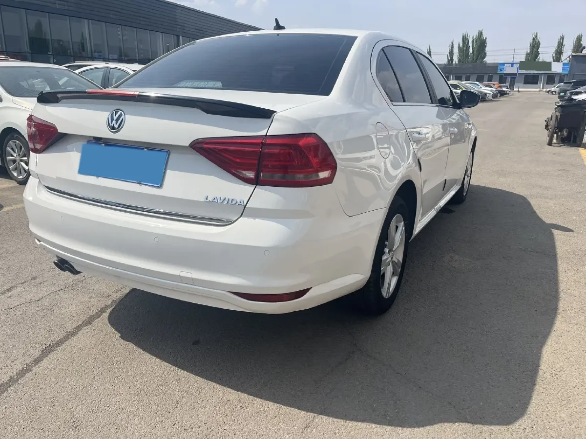 2017 Buick Excelle 1.5L 114HP L4 5MT,autocango,china used car exporter,china ev exporter,chinese used car exporter,chinese used ev exporter
