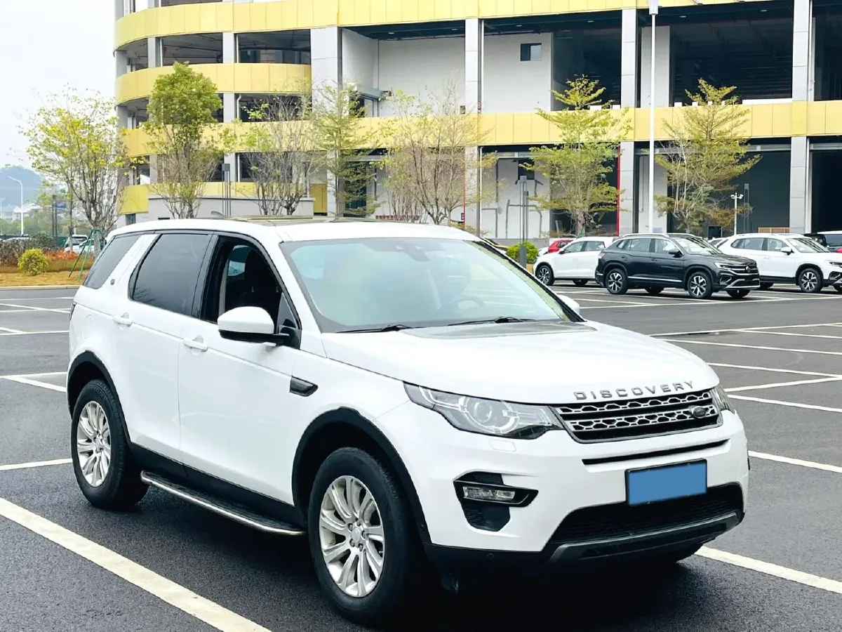 2019 Land Rover Discovery Sport 2.0T 241HP L4 9AT,autocango,china used car exporter,china ev exporter,chinese used car exporter,chinese used ev exporter