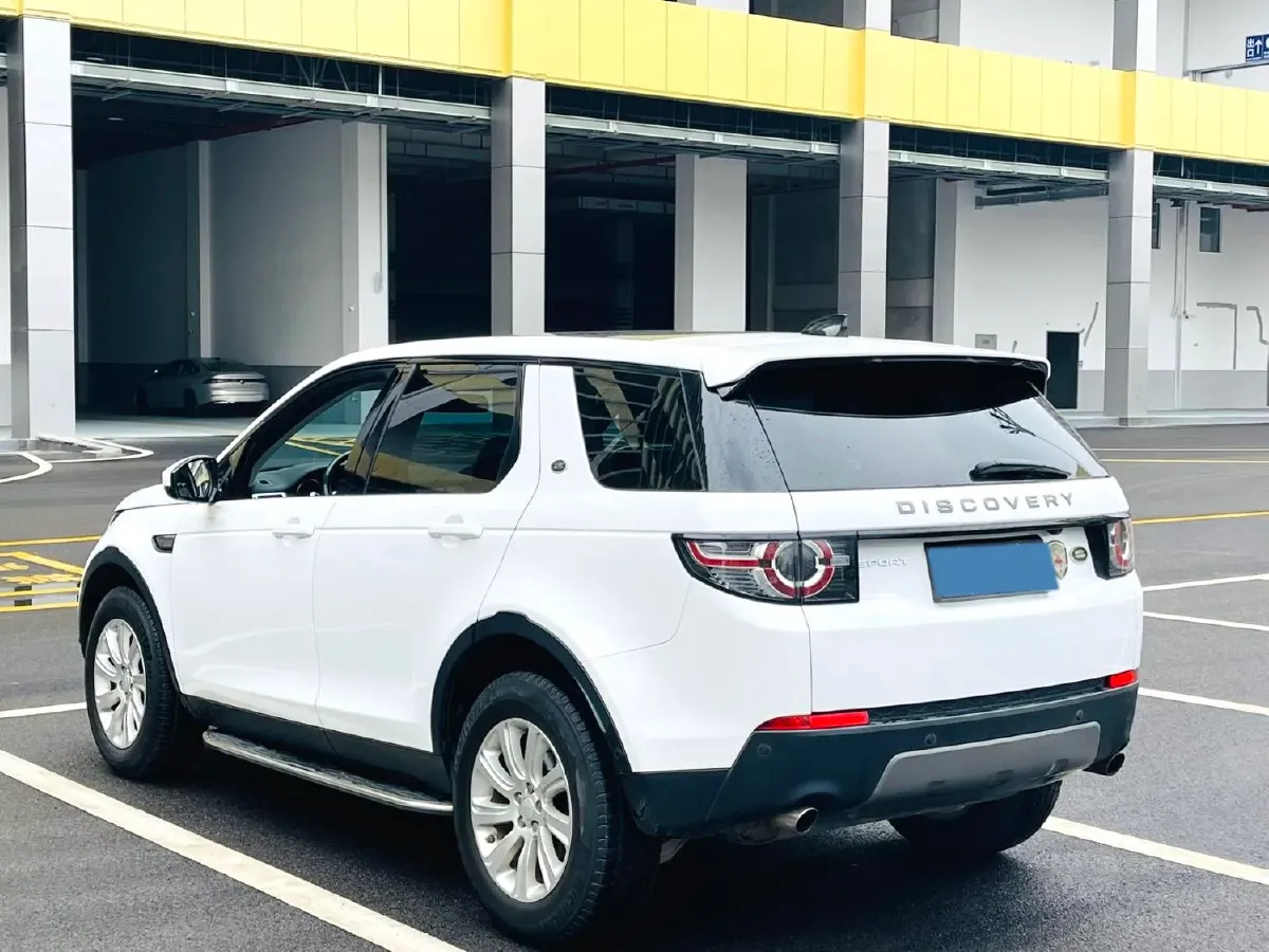 2019 Land Rover Discovery Sport 2.0T 241HP L4 9AT,autocango,china used car exporter,china ev exporter,chinese used car exporter,chinese used ev exporter