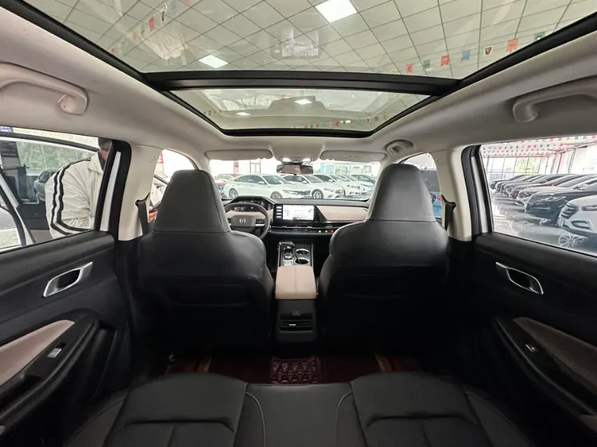 2022 ChangAn CS55 Plus 1.5T 180HP L4 7DCT,autocango,china used car exporter,china ev exporter,chinese used car exporter,chinese used ev exporter