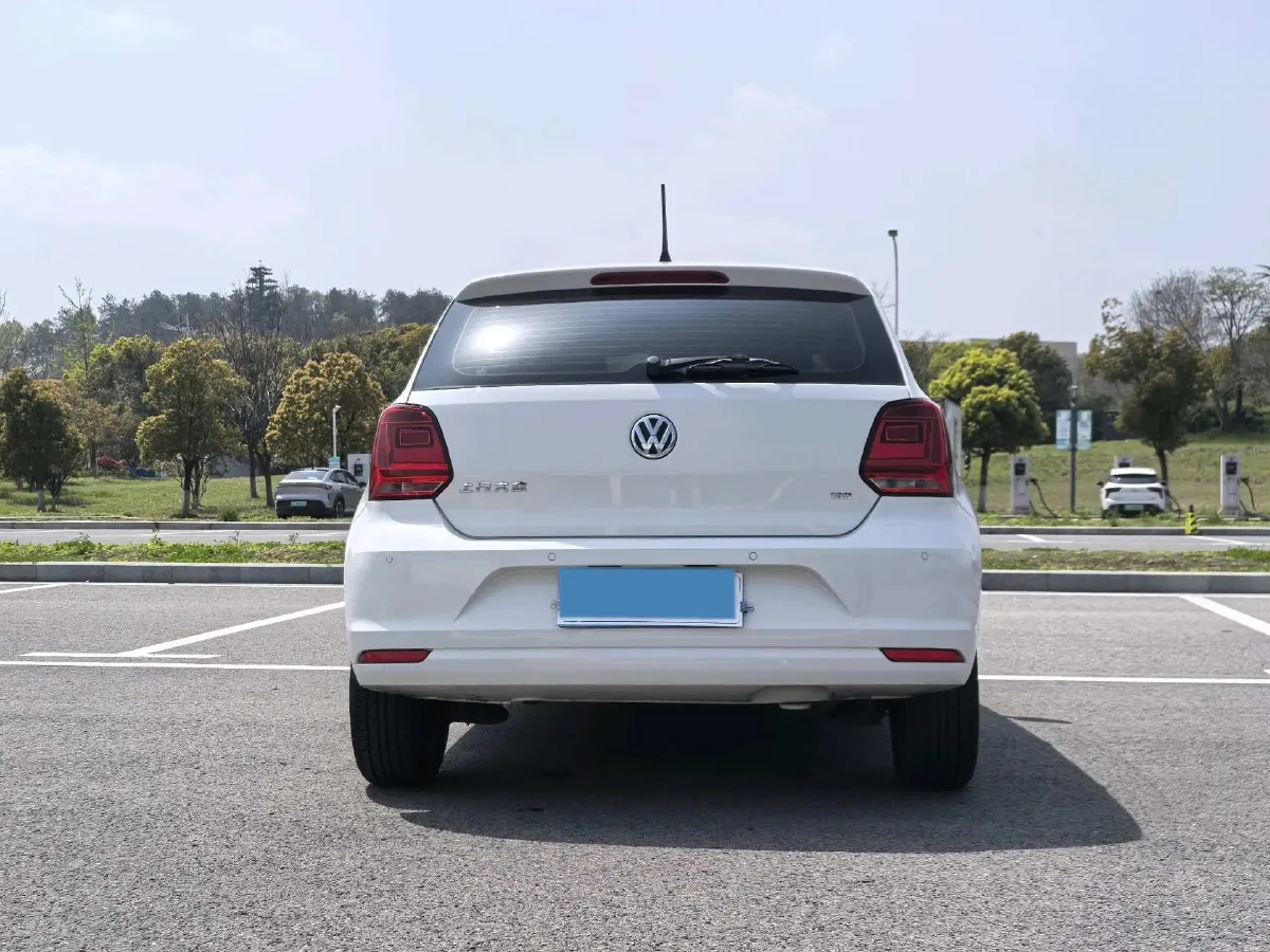2016 Volkswagen Polo 1.6L 110HP L4 6AT,autocango,china used car exporter,china ev exporter,chinese used car exporter,chinese used ev exporter